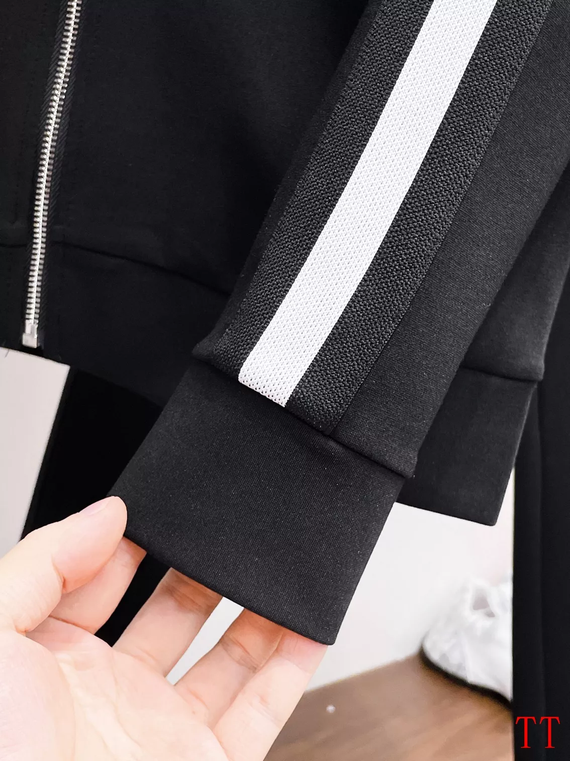 Givenchy Tracksuits Long Sleeved For Men Versatile 4349