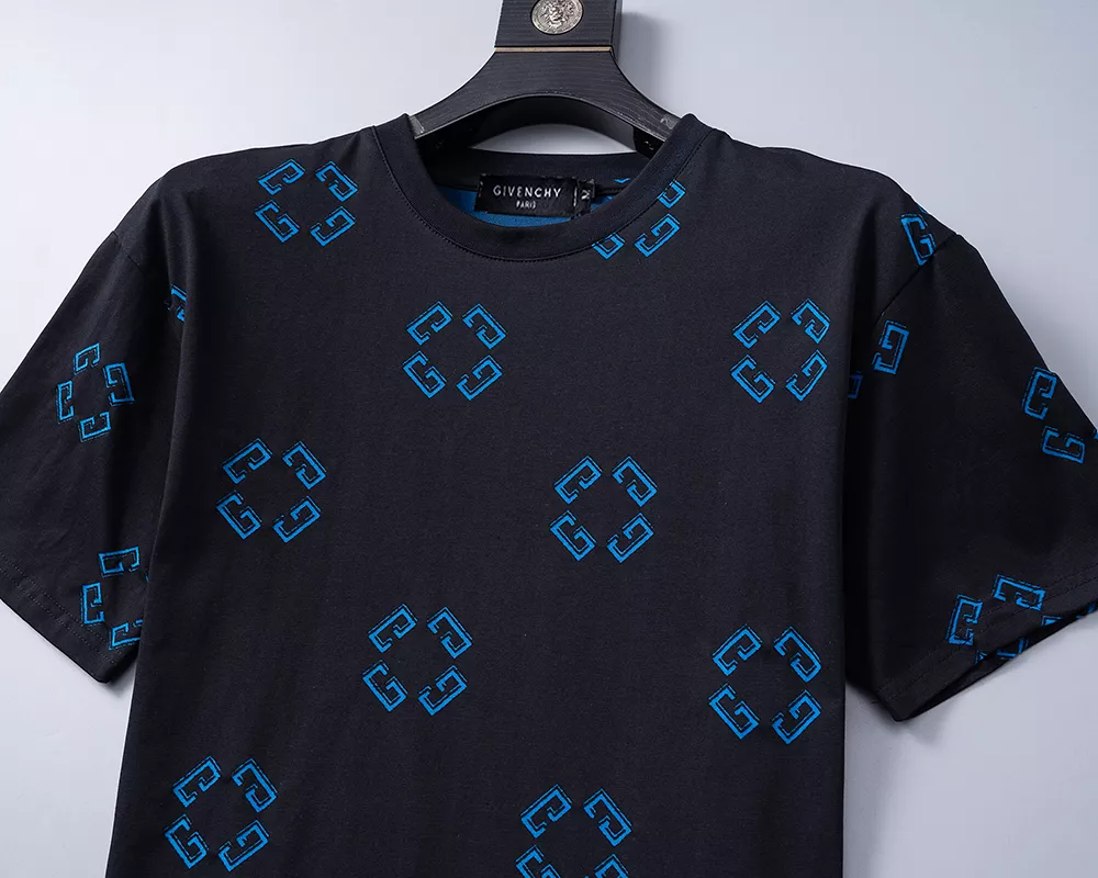 Givenchy Tracksuits Short Sleeved For Men Durable 4686