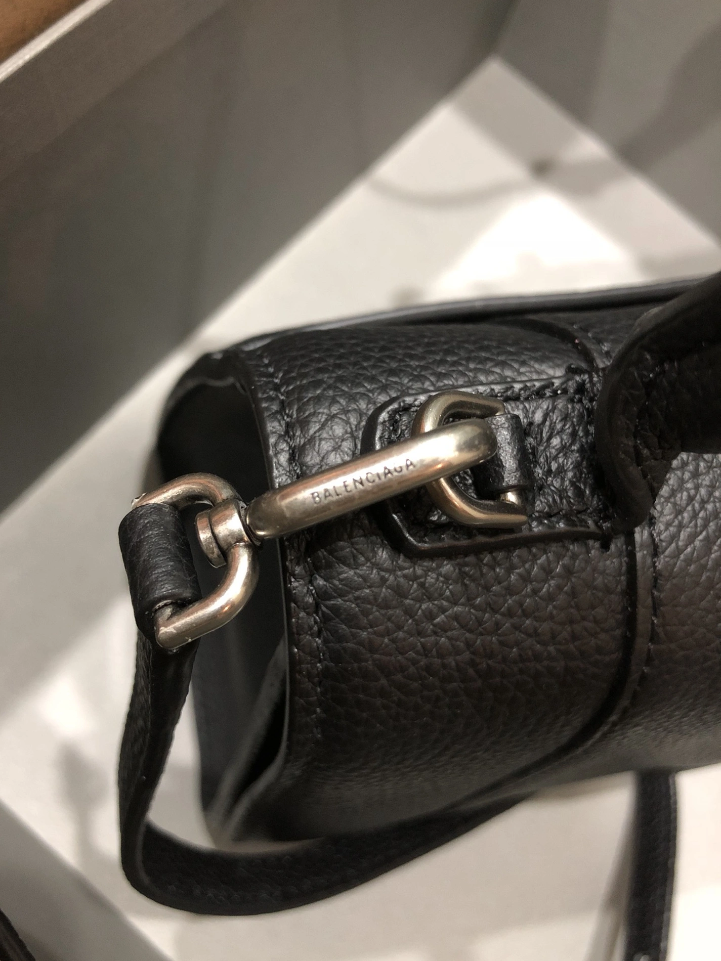 GoAnywhere 1058 Balenciaga AAA Quality Handbags For Women