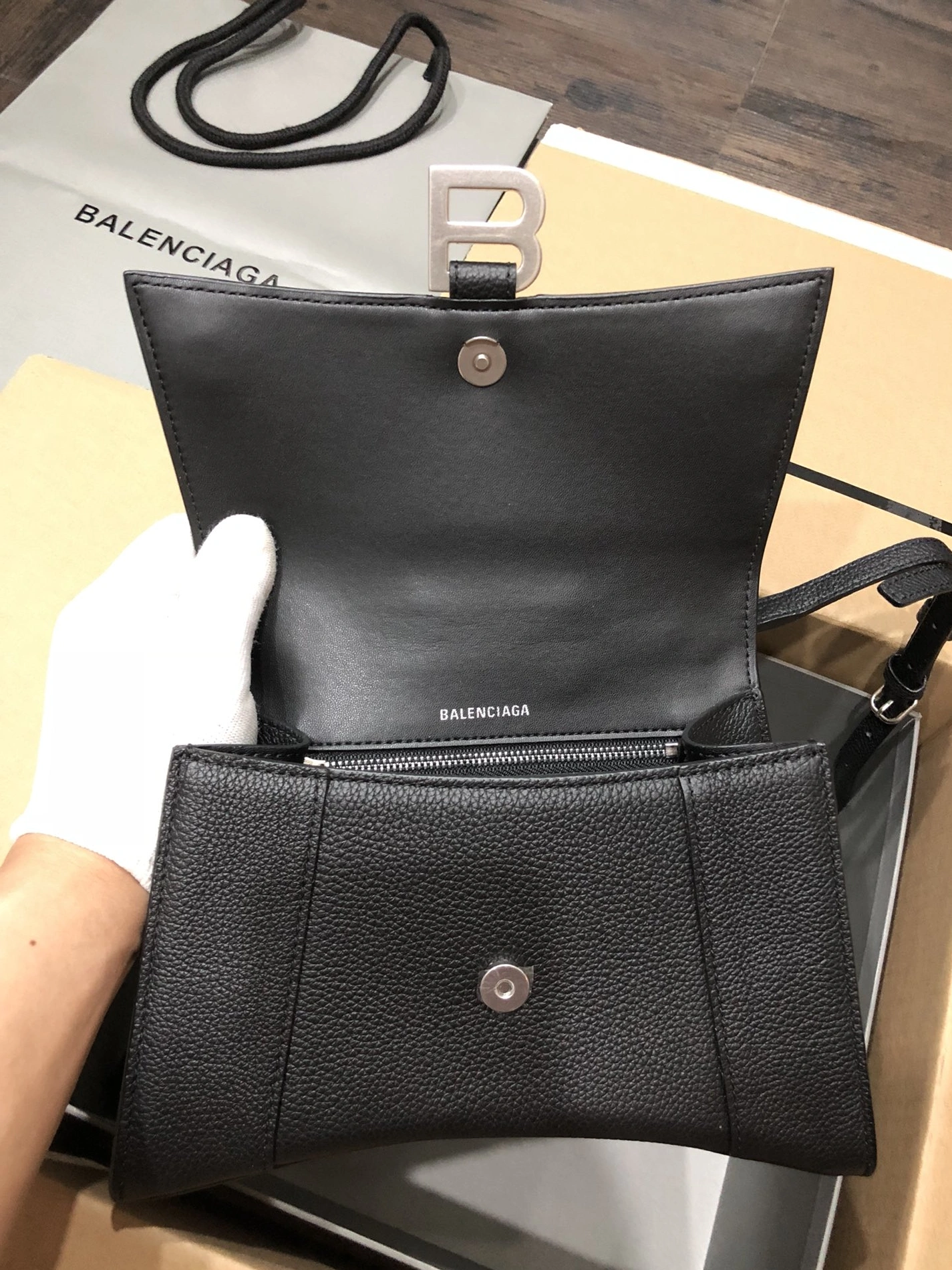 GoAnywhere 1058 Balenciaga AAA Quality Handbags For Women