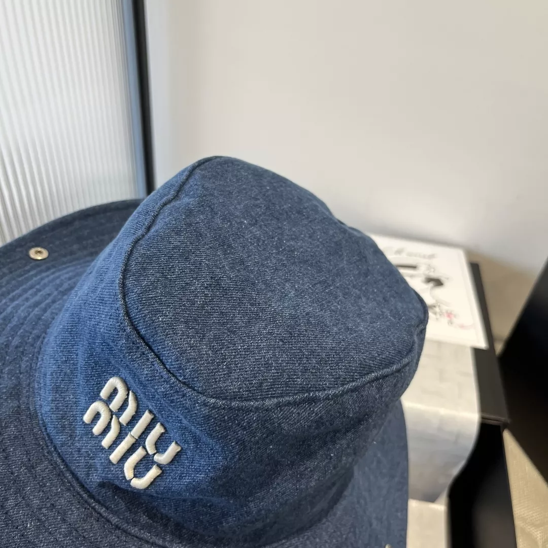 GoAnywhere 1164 MIU MIU Caps
