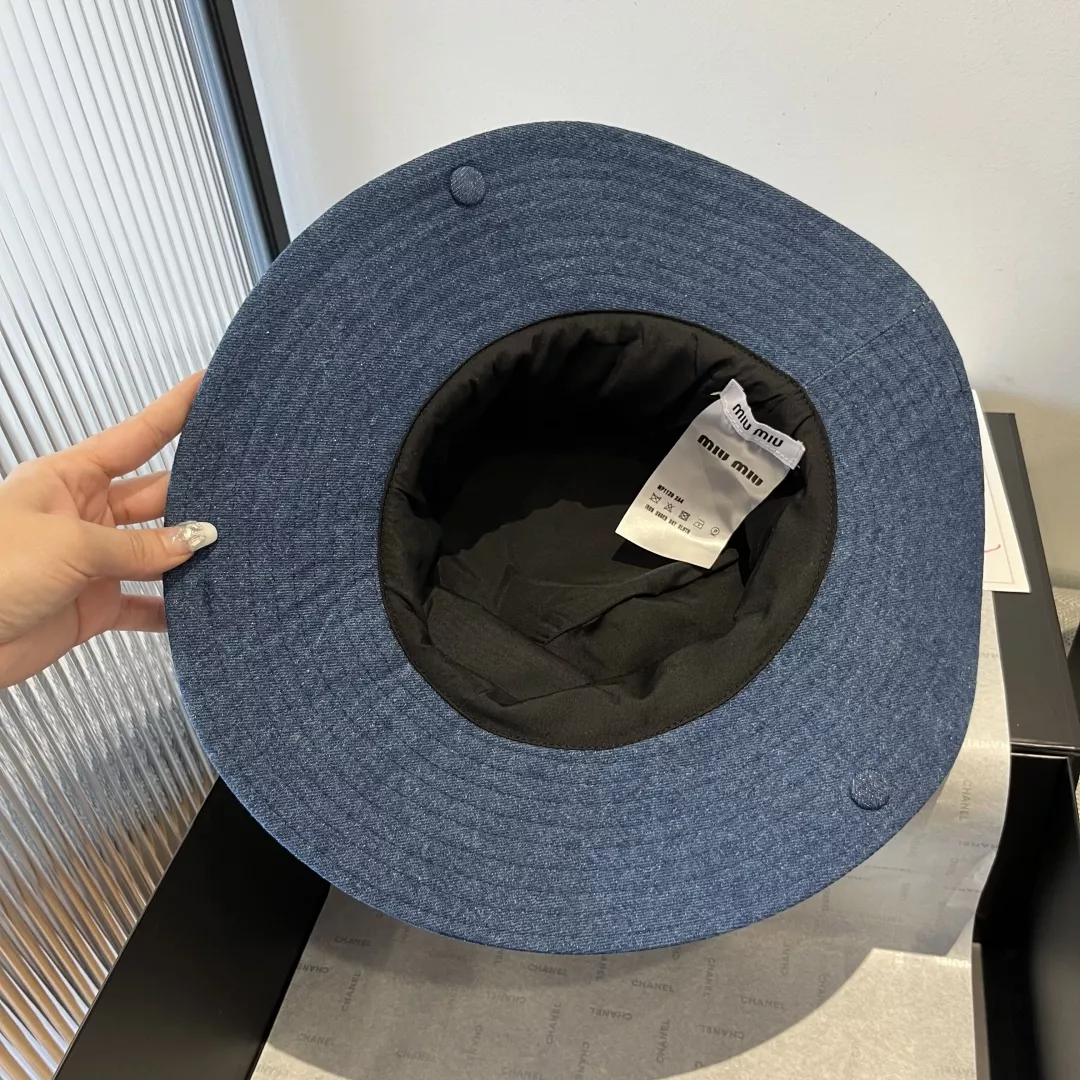 GoAnywhere 1164 MIU MIU Caps