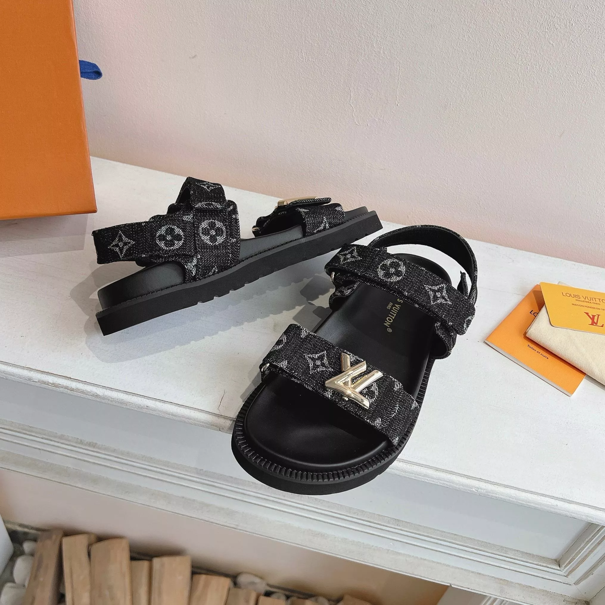 GoAnywhere 1664 Louis Vuitton Sandal For Women