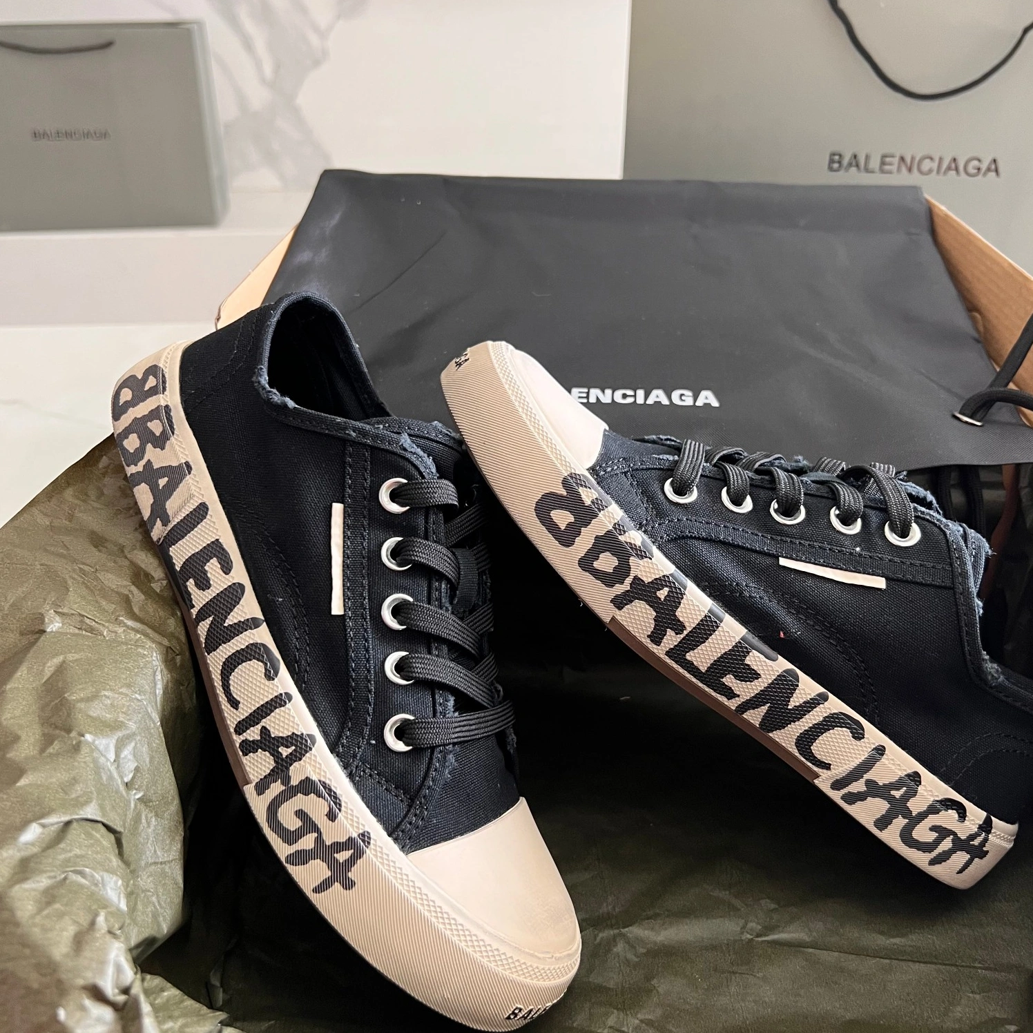 GoAnywhere 1736 Balenciaga Casual Shoes For Women