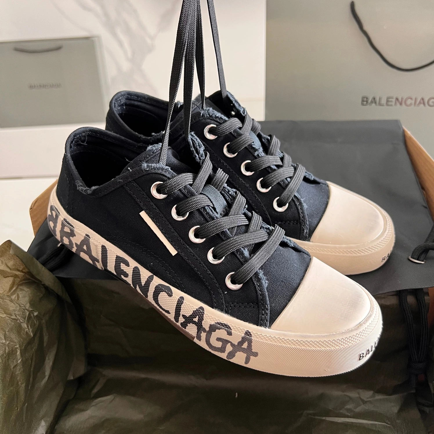 GoAnywhere 1736 Balenciaga Casual Shoes For Women
