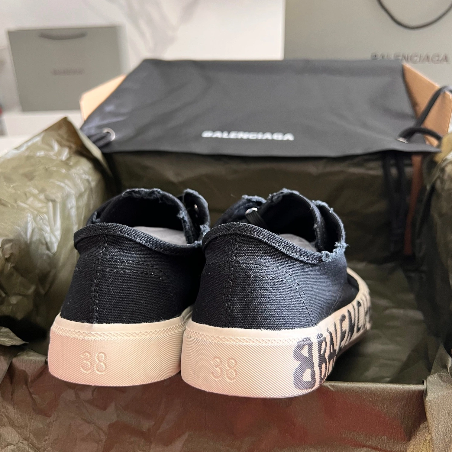 GoAnywhere 1736 Balenciaga Casual Shoes For Women