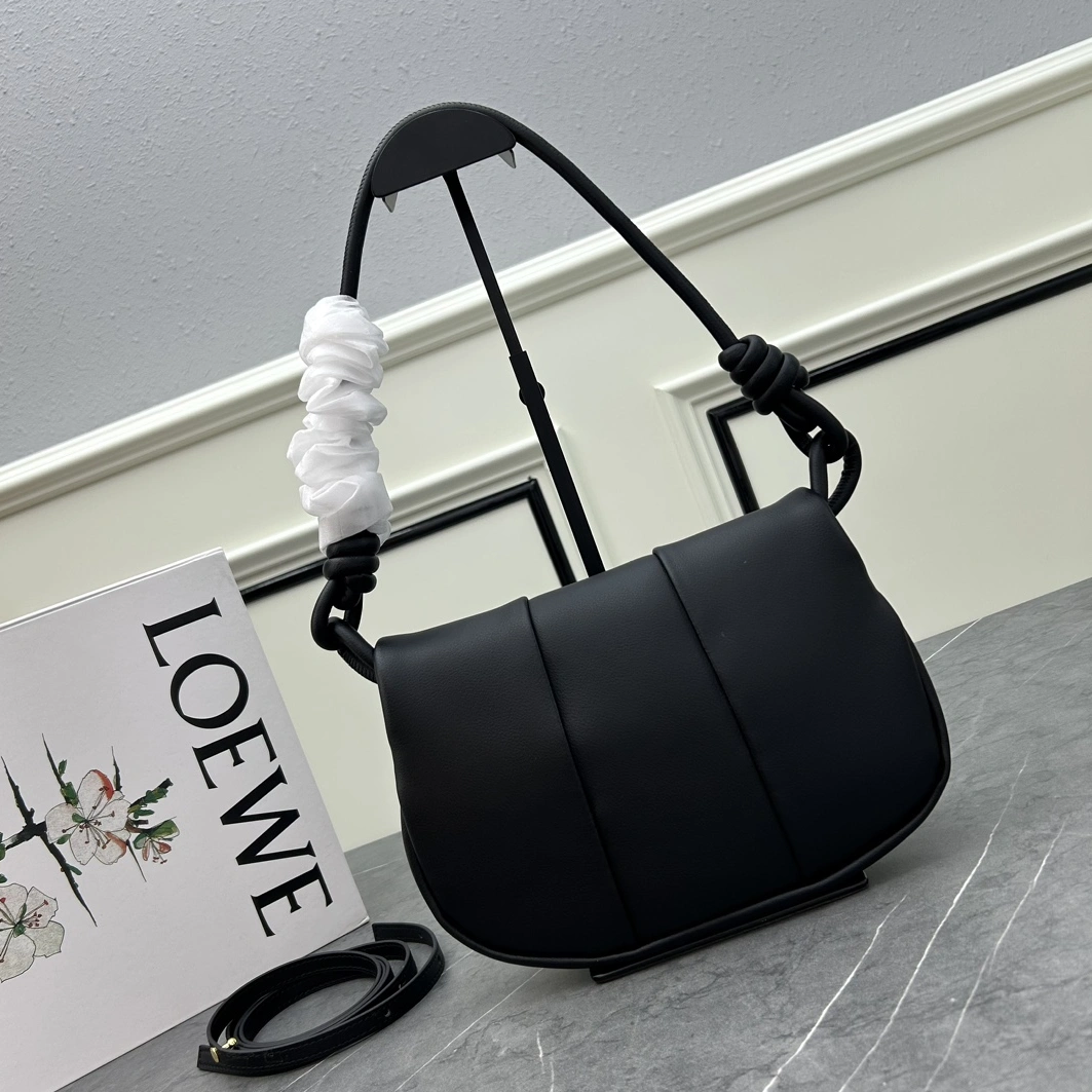GoAnywhere 1907 LOEWE AAA Quality Shoulder Bags For Women