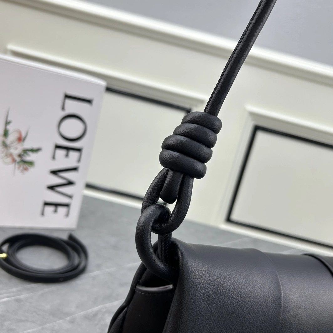 GoAnywhere 1907 LOEWE AAA Quality Shoulder Bags For Women