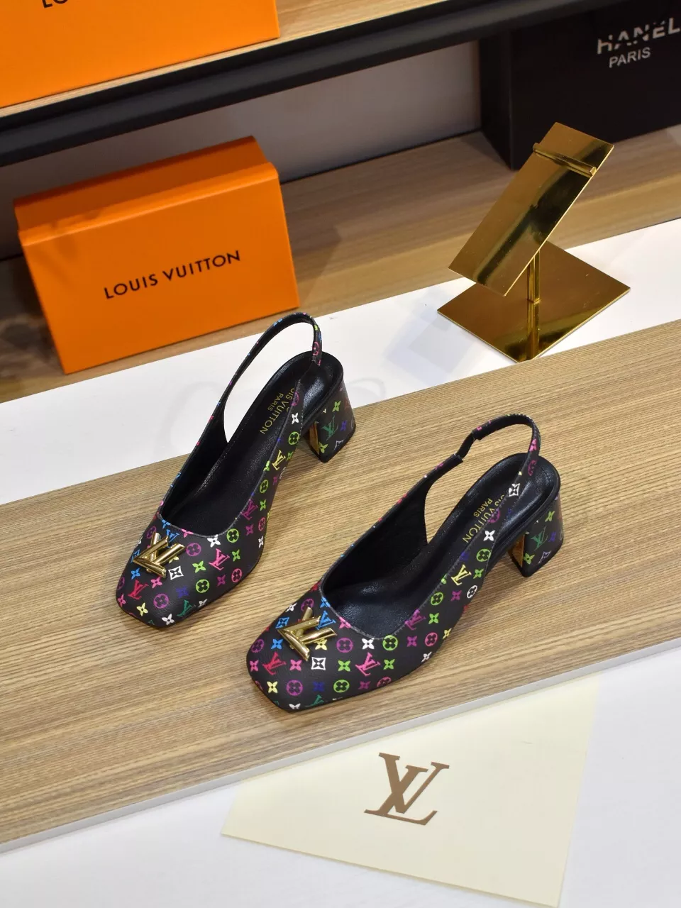 GoAnywhere 197 Louis Vuitton Sandal For Women