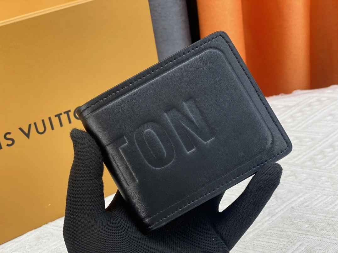 GoAnywhere 2170 Louis Vuitton AAA Quality Wallets For Unisex