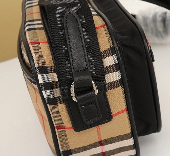 GoAnywhere 2345 Burberry AAA Quality Messenger Bags