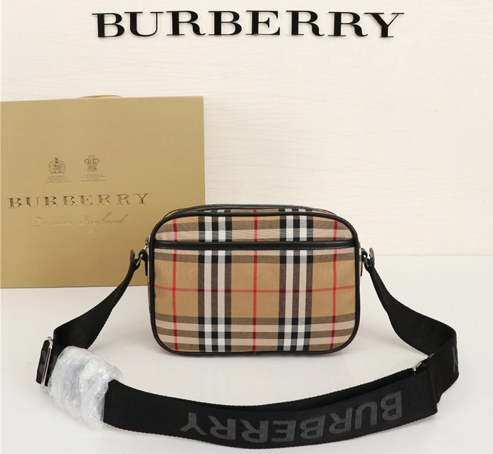 GoAnywhere 2345 Burberry AAA Quality Messenger Bags