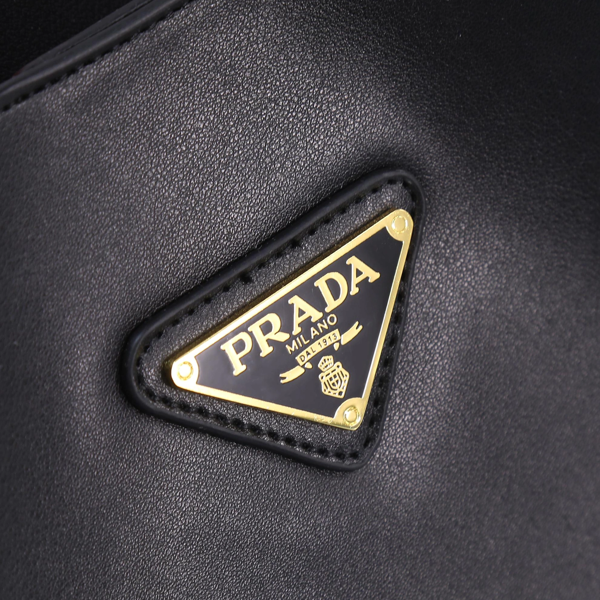 GoAnywhere 2369 Prada AAA Quality Shoulder Bags For Women