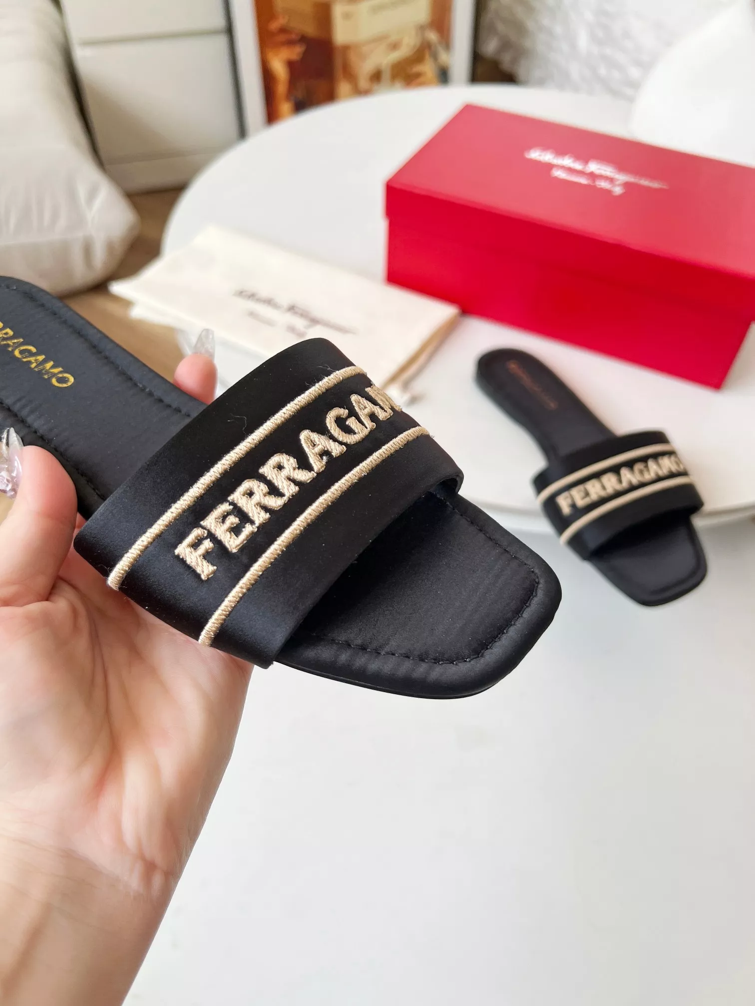 GoAnywhere 2574 Salvatore Ferragamo Slippers For Women