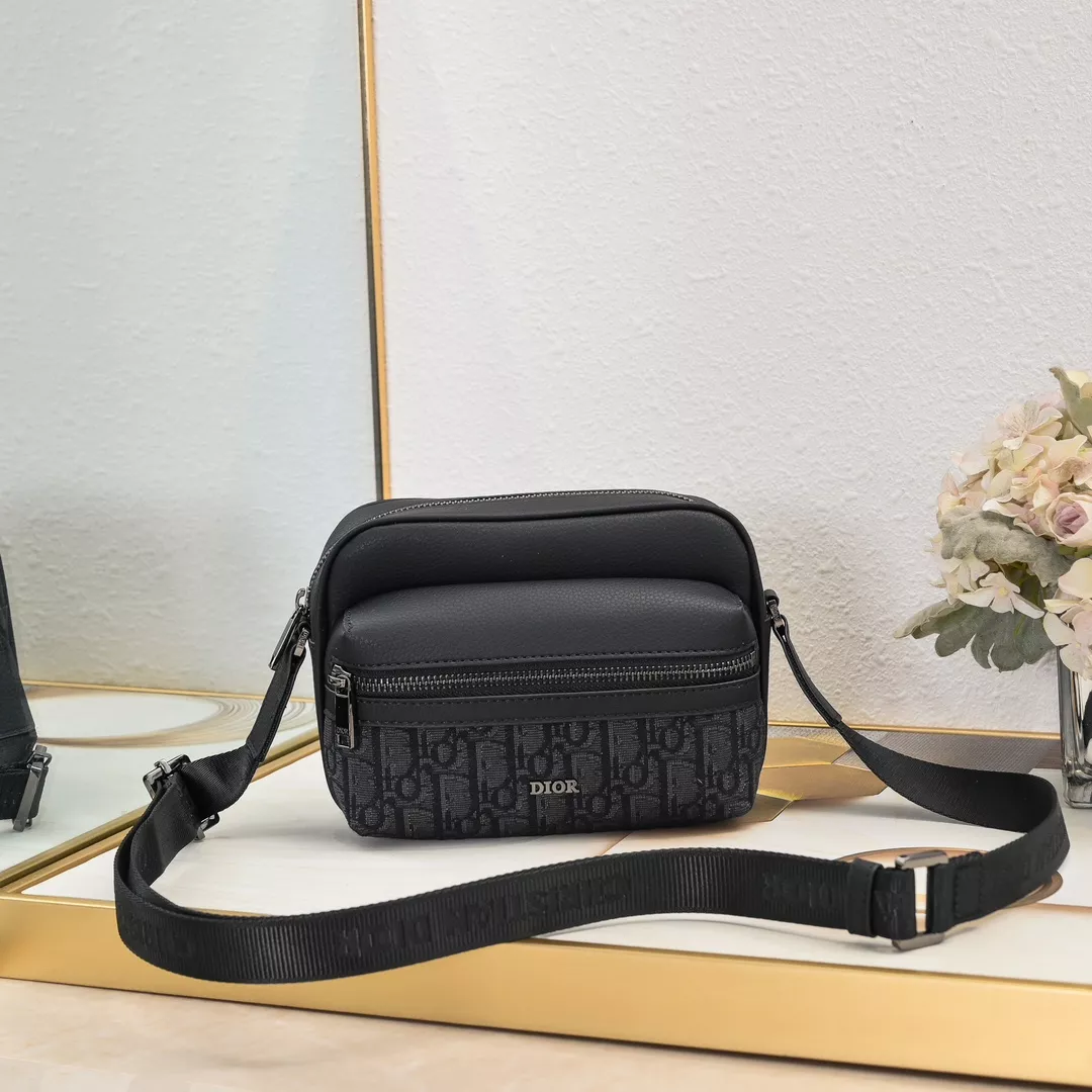 GoAnywhere 3180 Christian Dior AAA Man Messenger Bags