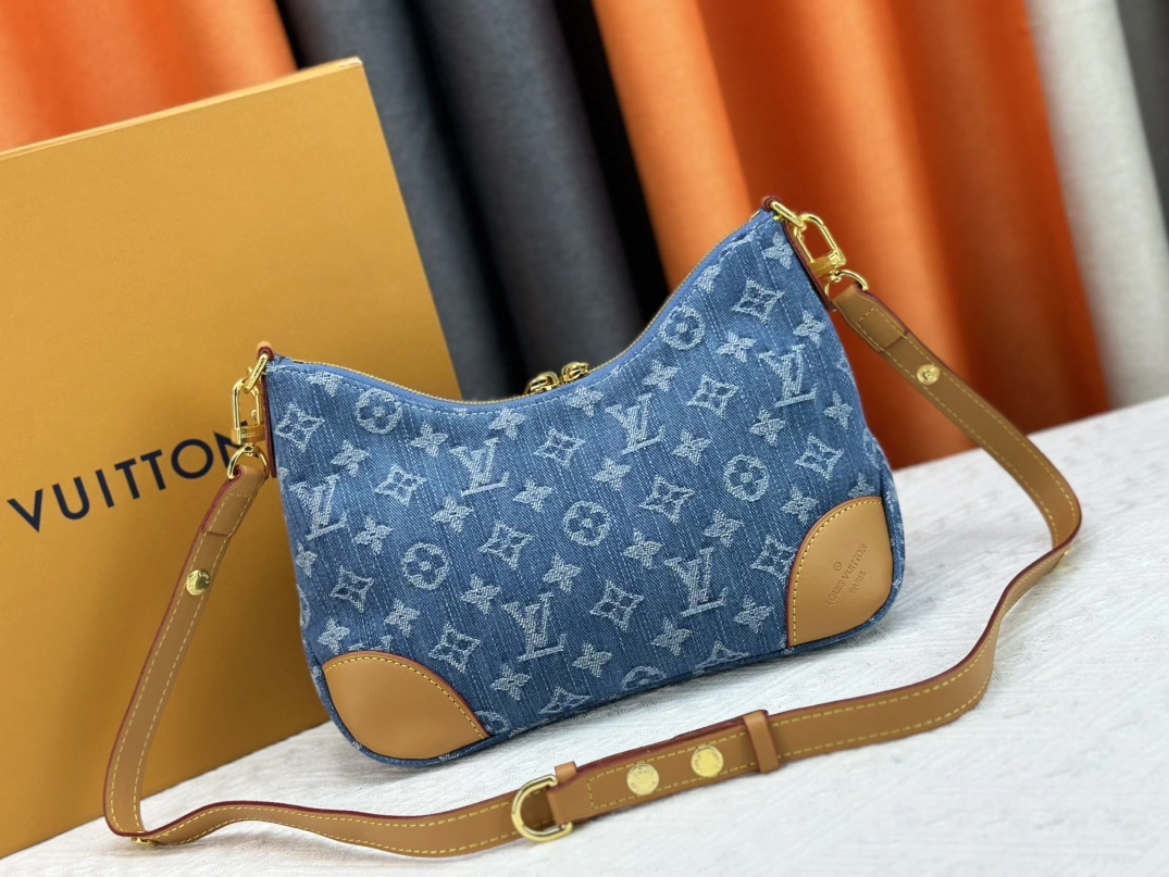 GoAnywhere 3606 Louis Vuitton AAA Quality Messenger Bags For Women
