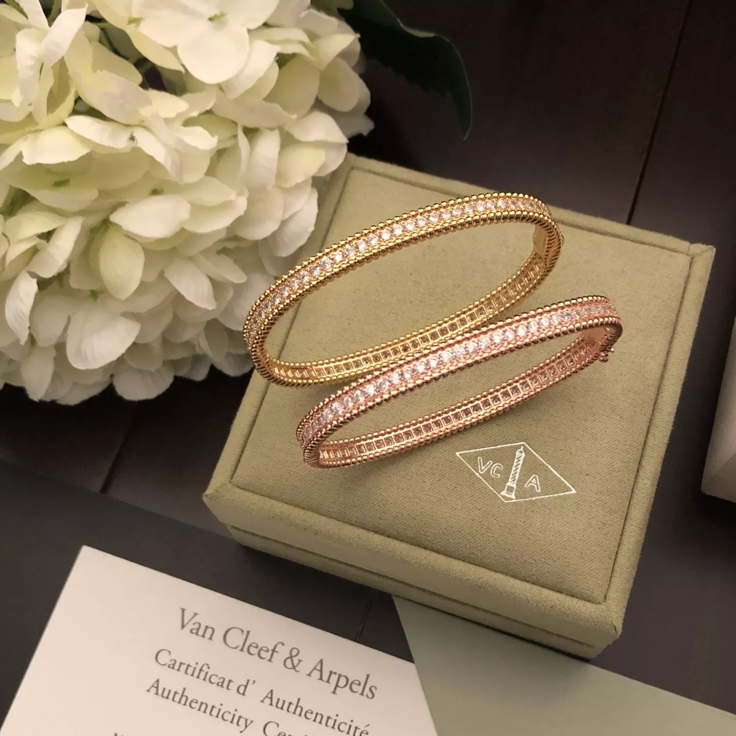 GoAnywhere 3643 Van Cleef & Arpels Bracelets