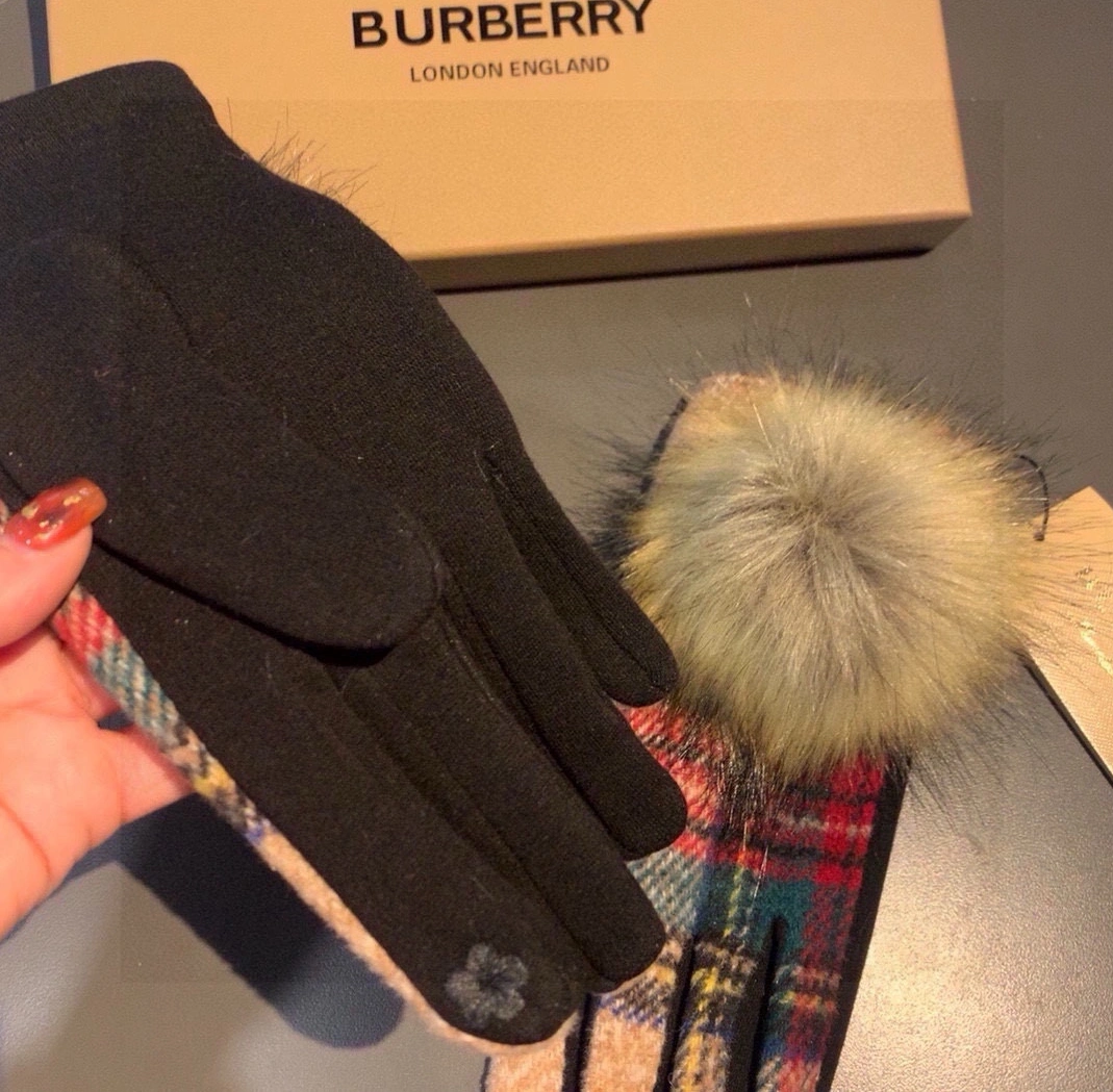 GoAnywhere 3848 Burberry Gloves For Women