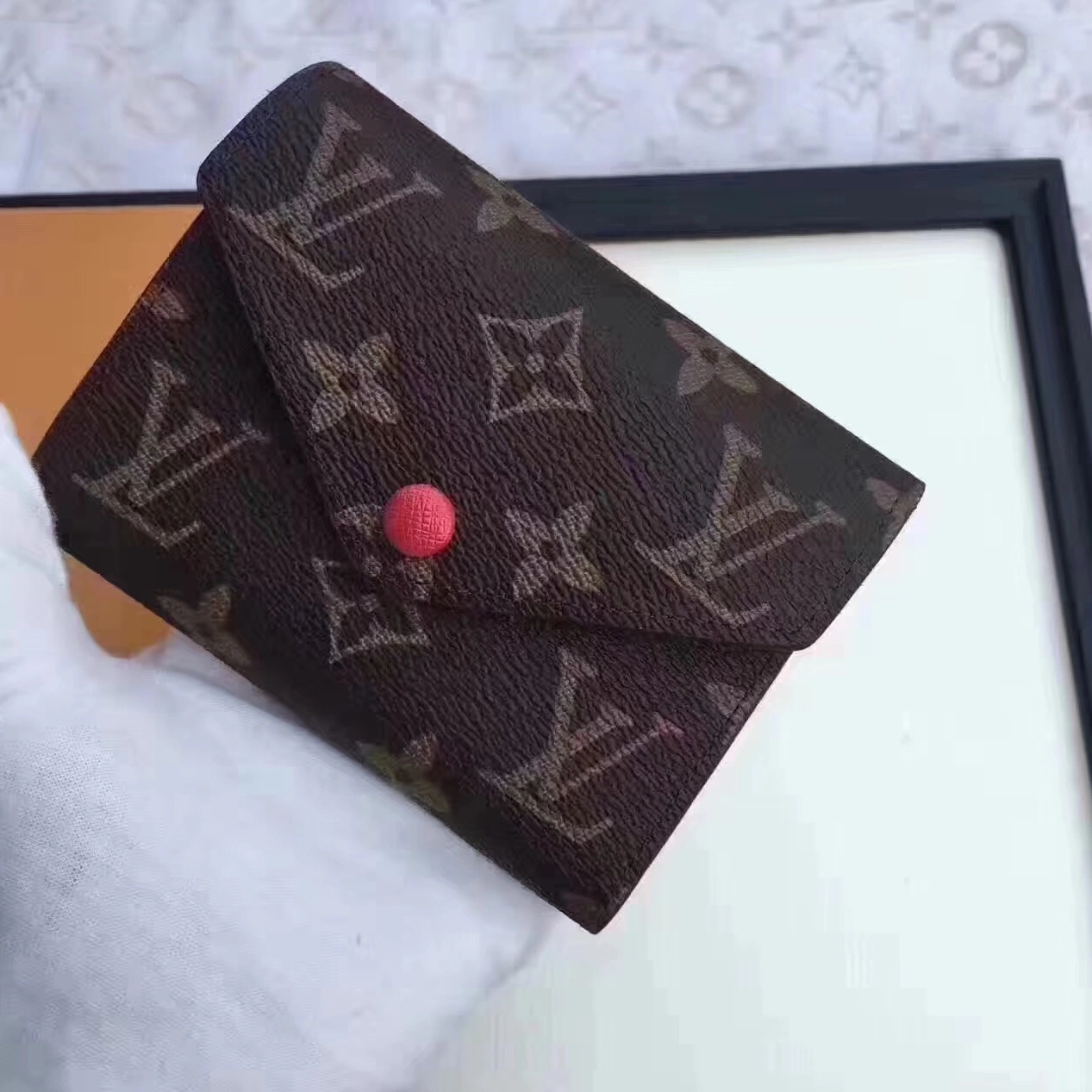 GoAnywhere 3923 Louis Vuitton LV AAA Quality Wallets