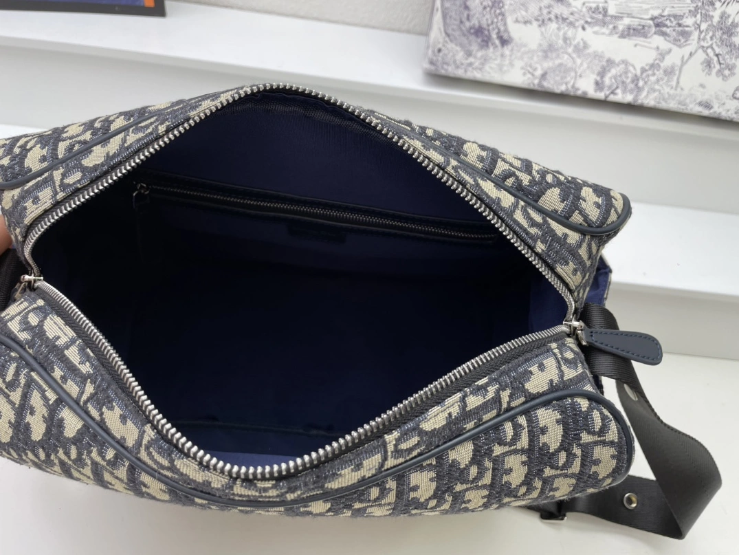GoAnywhere 3962 Christian Dior AAA Man Messenger Bags