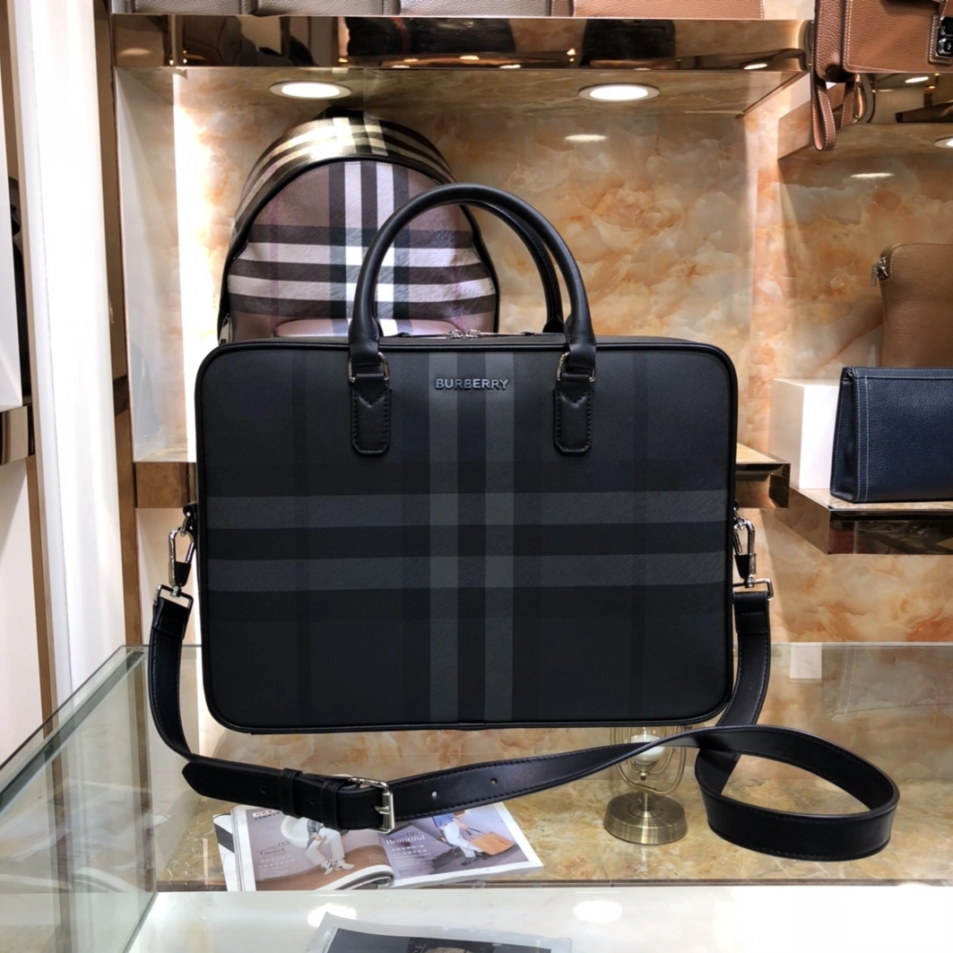 GoAnywhere 4033 Burberry AAA Man Handbags
