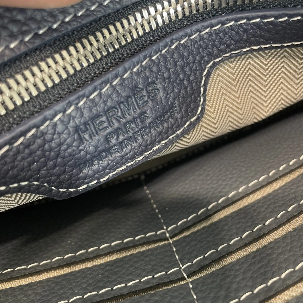 GoAnywhere 4299 Hermes AAA Man Wallets