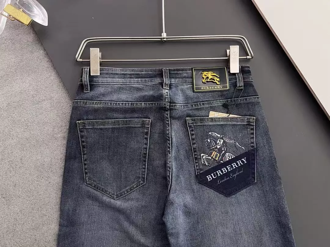 GoAnywhere 4314 Burberry Jeans For Men