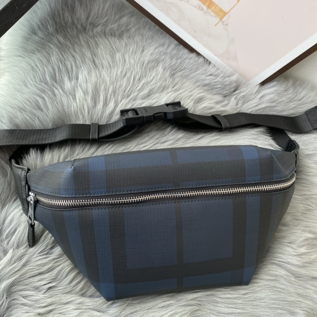 GoAnywhere 4456 Burberry AAA Man Messenger Bags