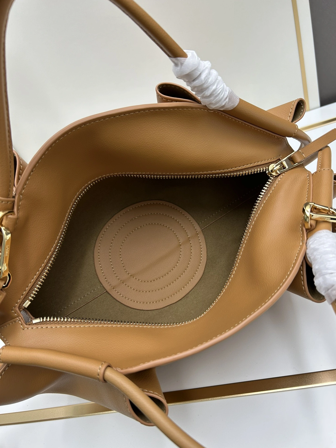 GoAnywhere 4505 LOEWE AAA Quality Handbags For Women