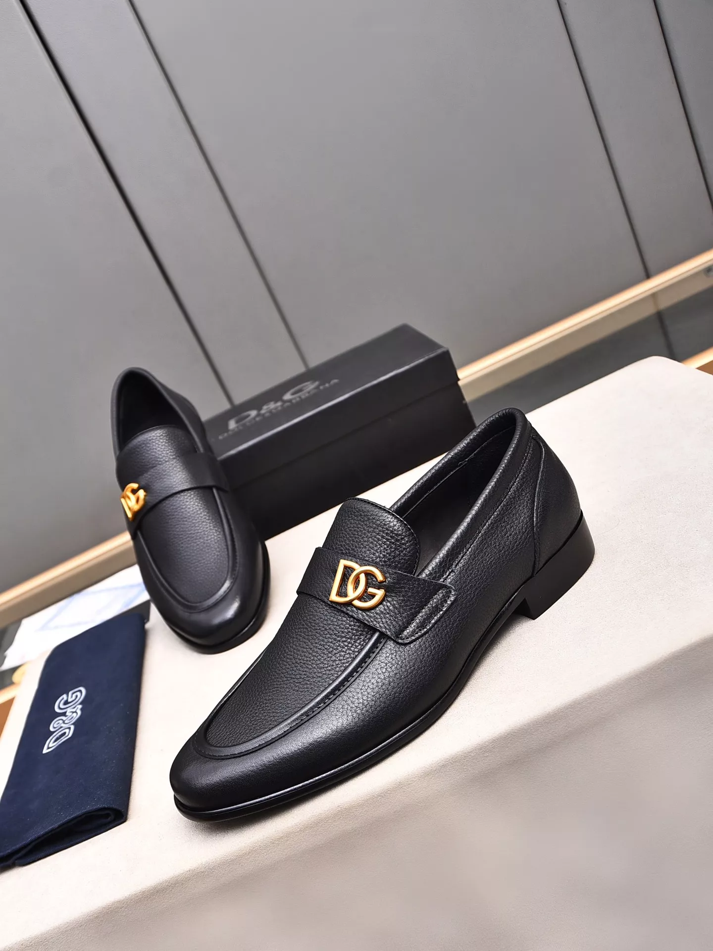 GoAnywhere 455 Dolce & Gabbana D&G Leather Shoes For Men