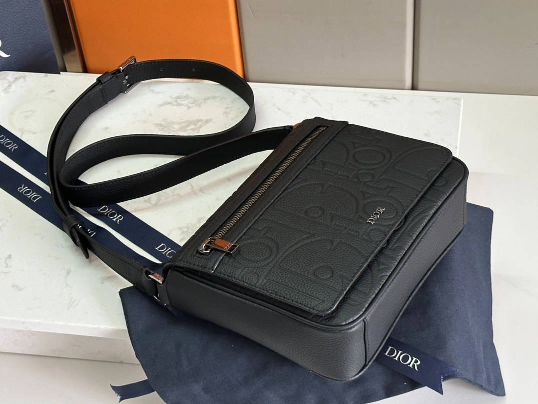 GoAnywhere 4602 Christian Dior AAA Man Messenger Bags