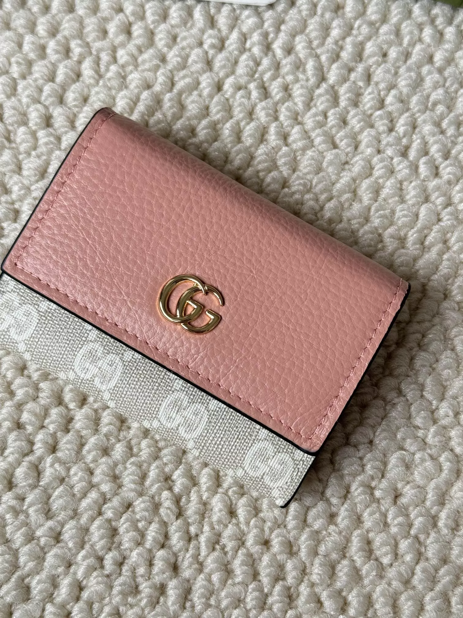 GoAnywhere 4643 Gucci Card Case