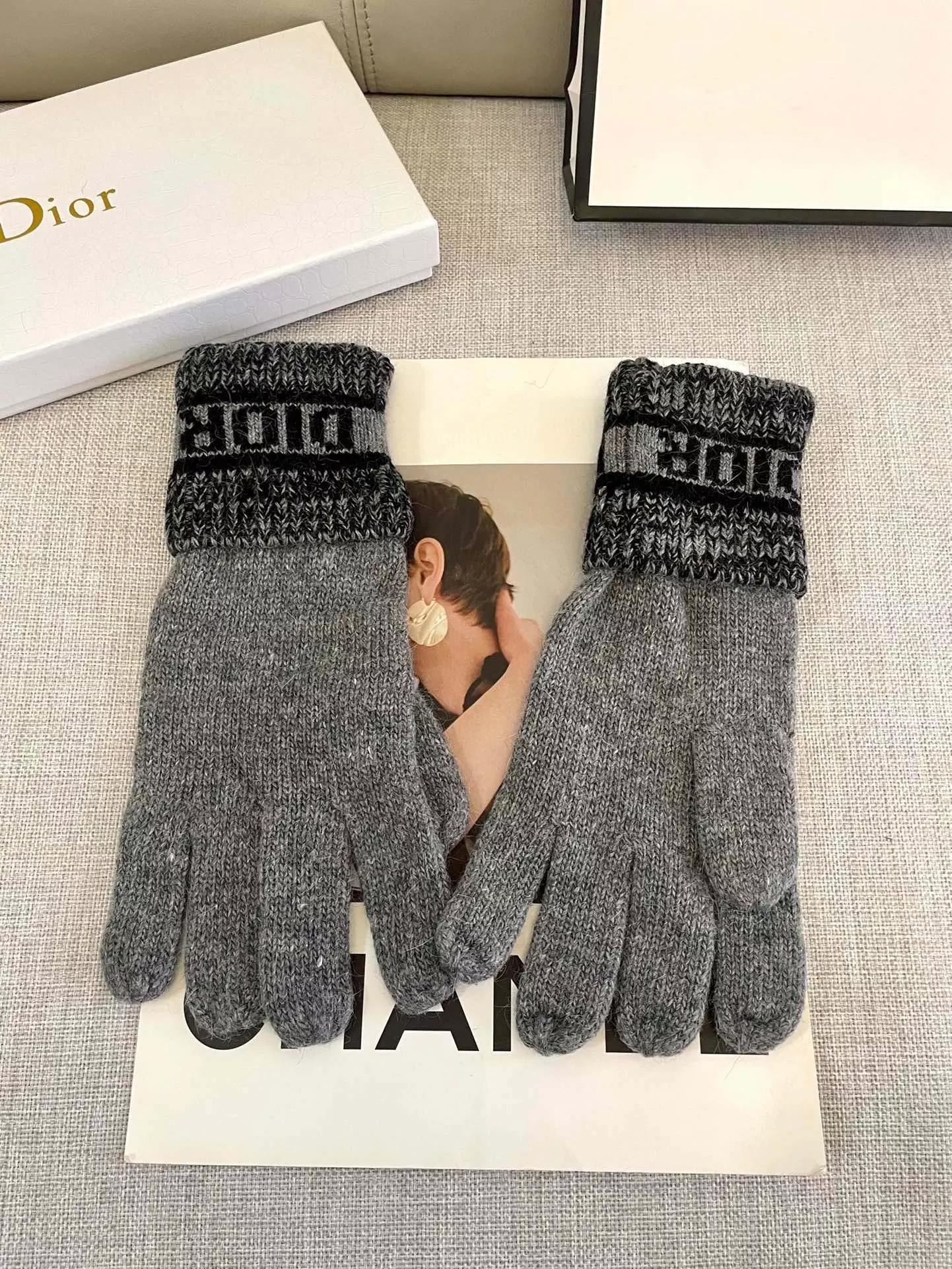 GoAnywhere 4866 Christian Dior Gloves
