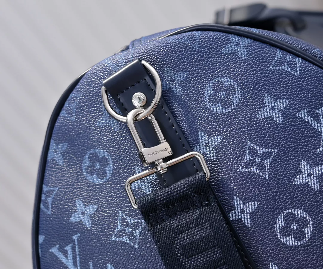 GoAnywhere 4939 Louis Vuitton Travel Bags