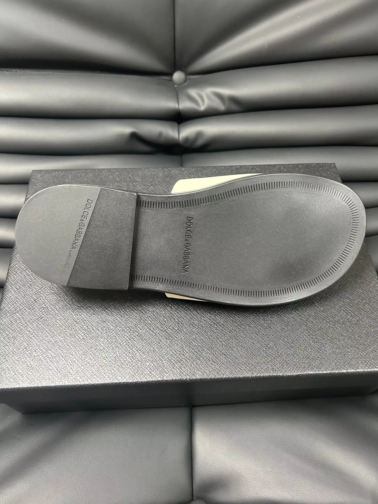 GoAnywhere 5042 Dolce & Gabbana D&G Slippers For Men