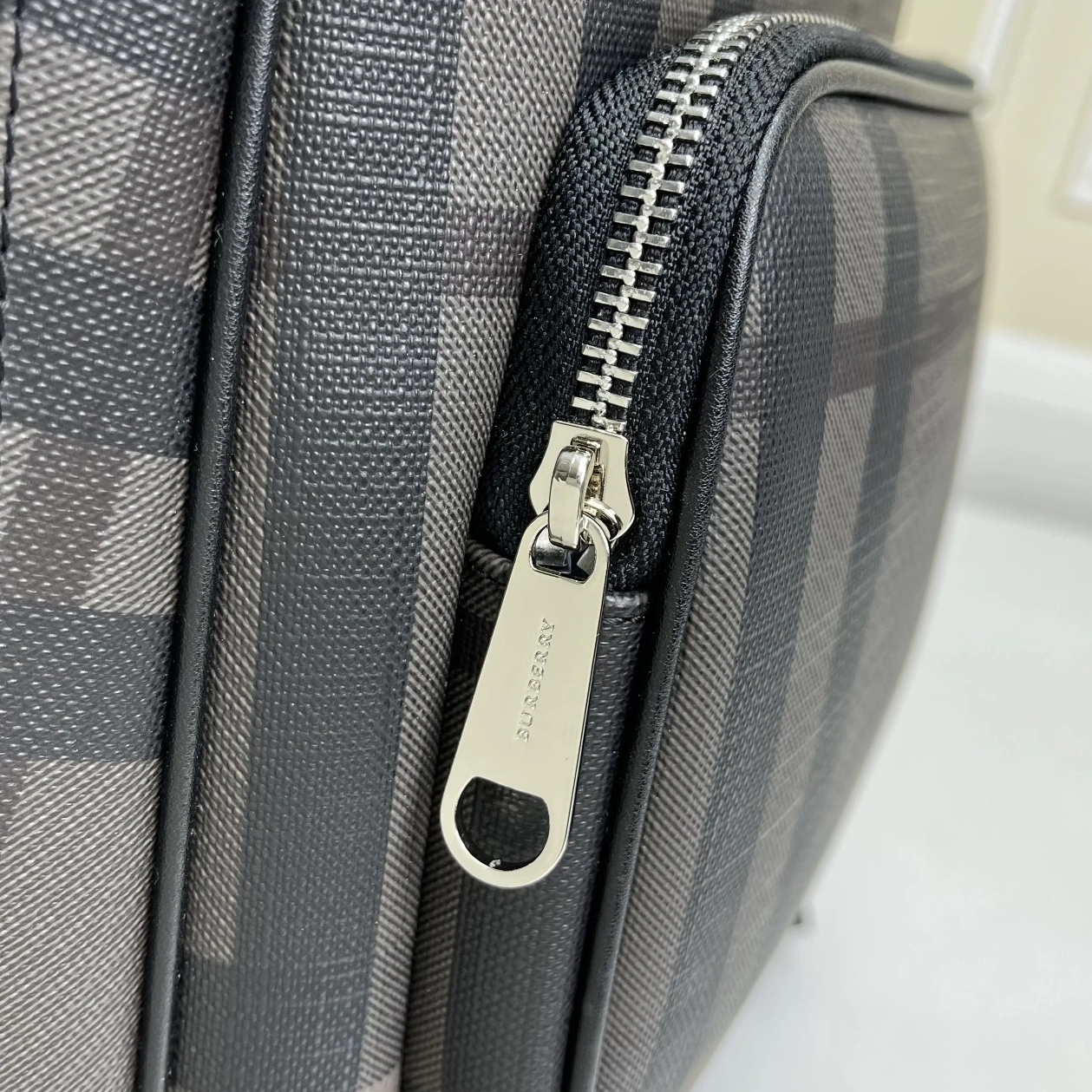 GoAnywhere 5116 Burberry AAA Man Backpacks