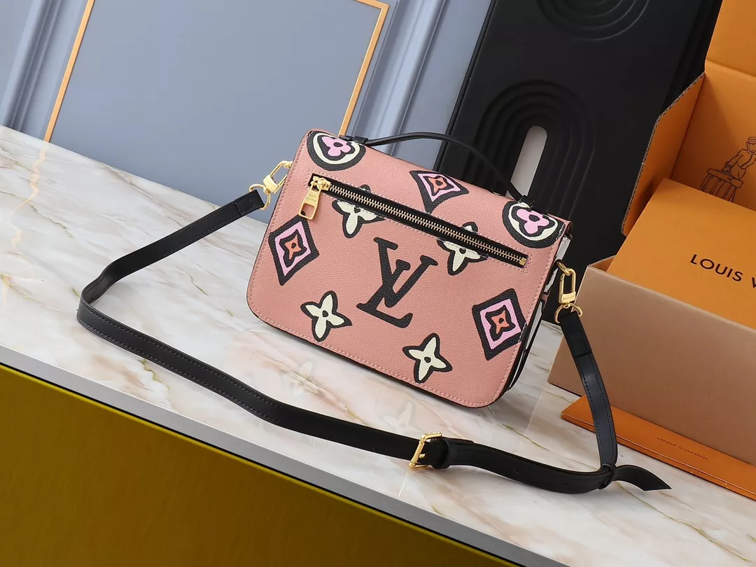GoAnywhere 5357 Louis Vuitton AAA Quality Messenger Bags For Women