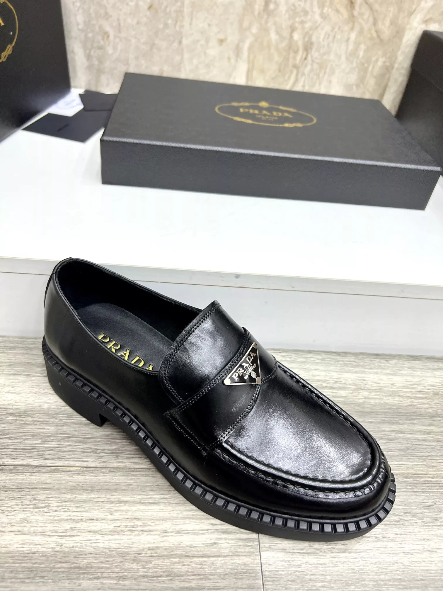 GoAnywhere 5674 Prada Leather Shoes For Men
