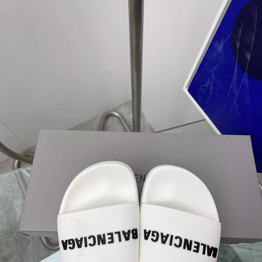 GoAnywhere 5697 Balenciaga Slippers For Men