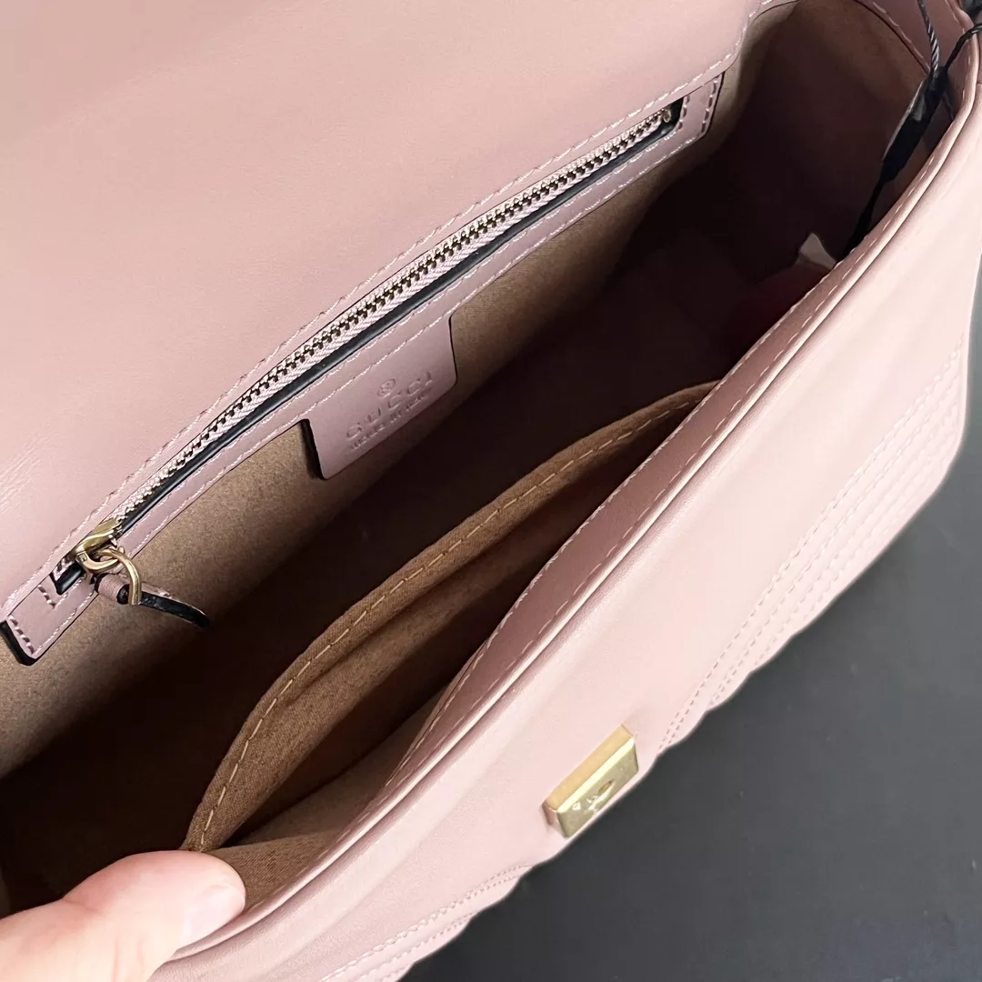 GoAnywhere 5703 Gucci AAA Quality Messenger Bags For Women