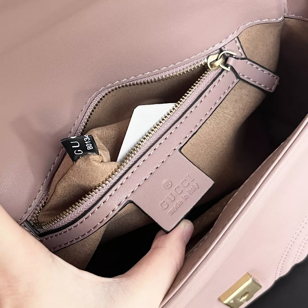 GoAnywhere 5703 Gucci AAA Quality Messenger Bags For Women