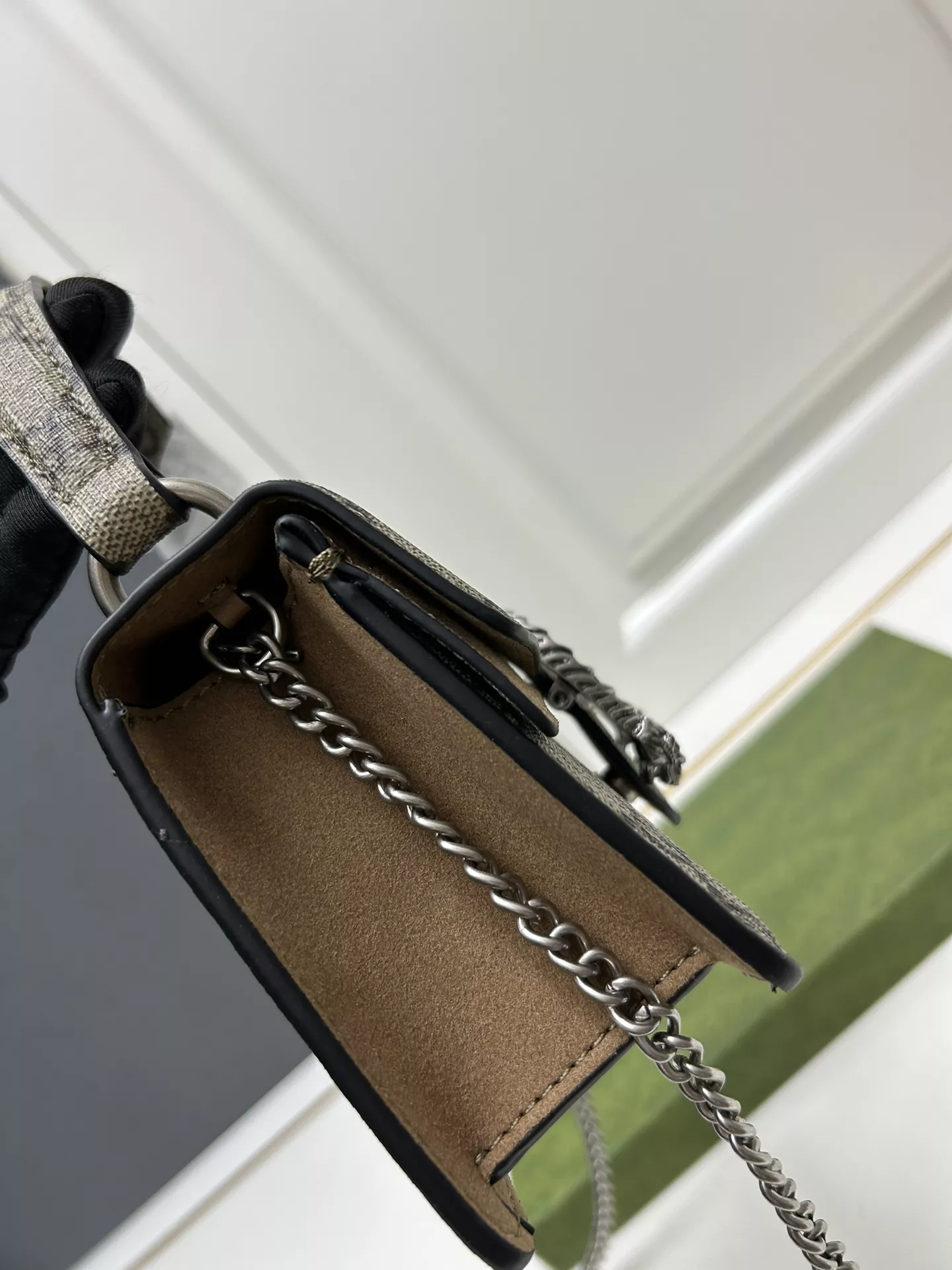 GoAnywhere 5722 Gucci AAA Quality Messenger Bags For Women