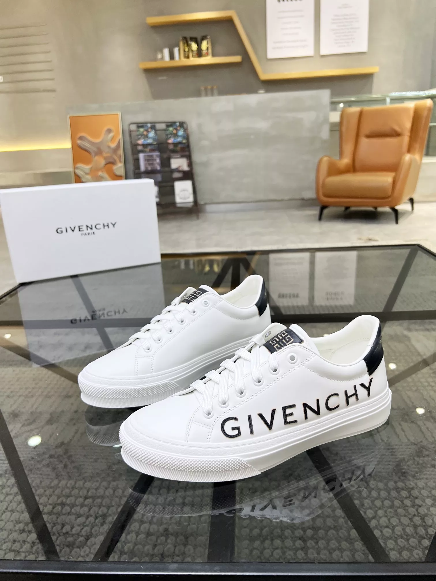 GoAnywhere 5810 Givenchy Casual Shoes For Men