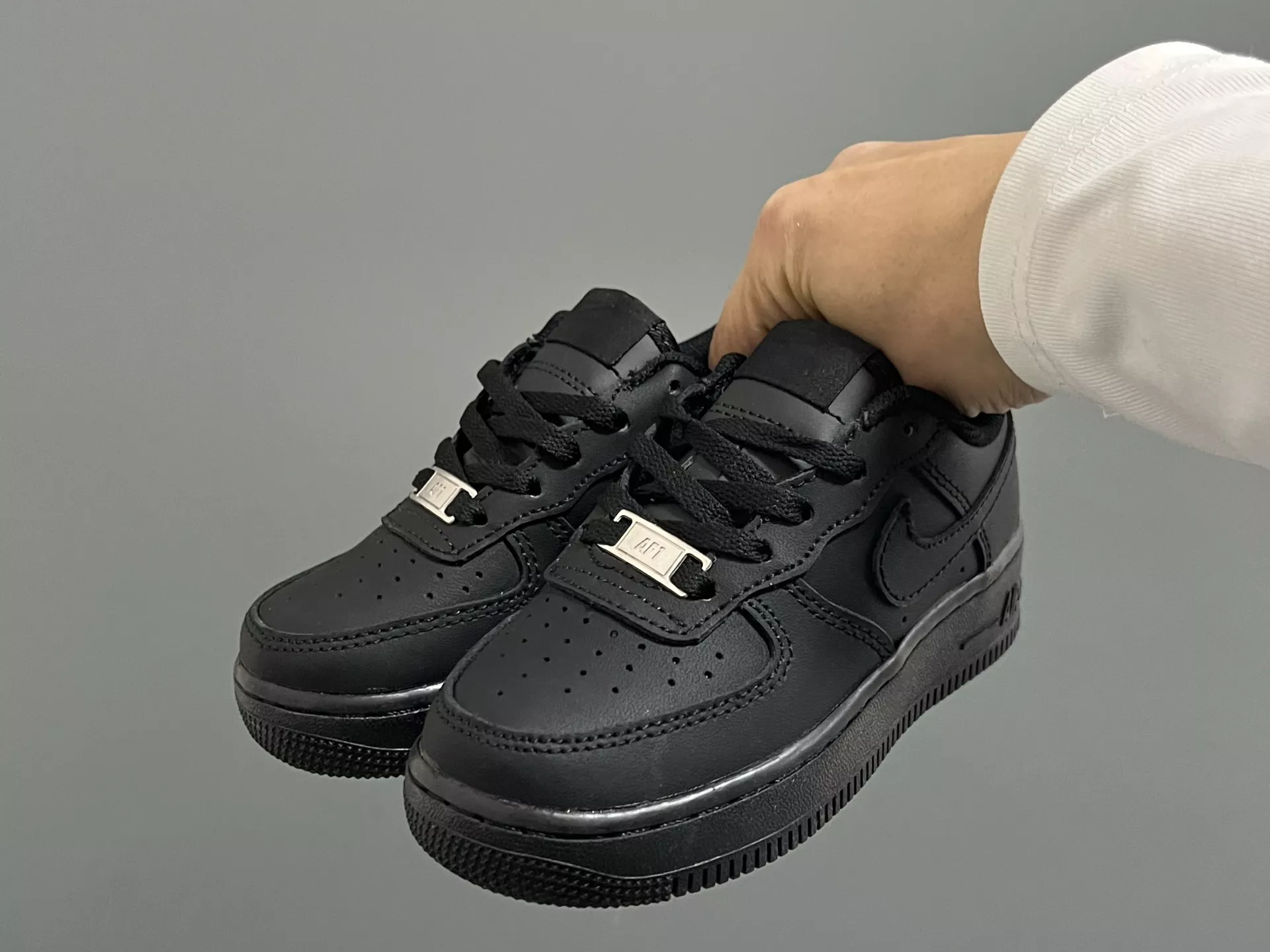 GoAnywhere 6085 Nike Air Force Kids Shoes