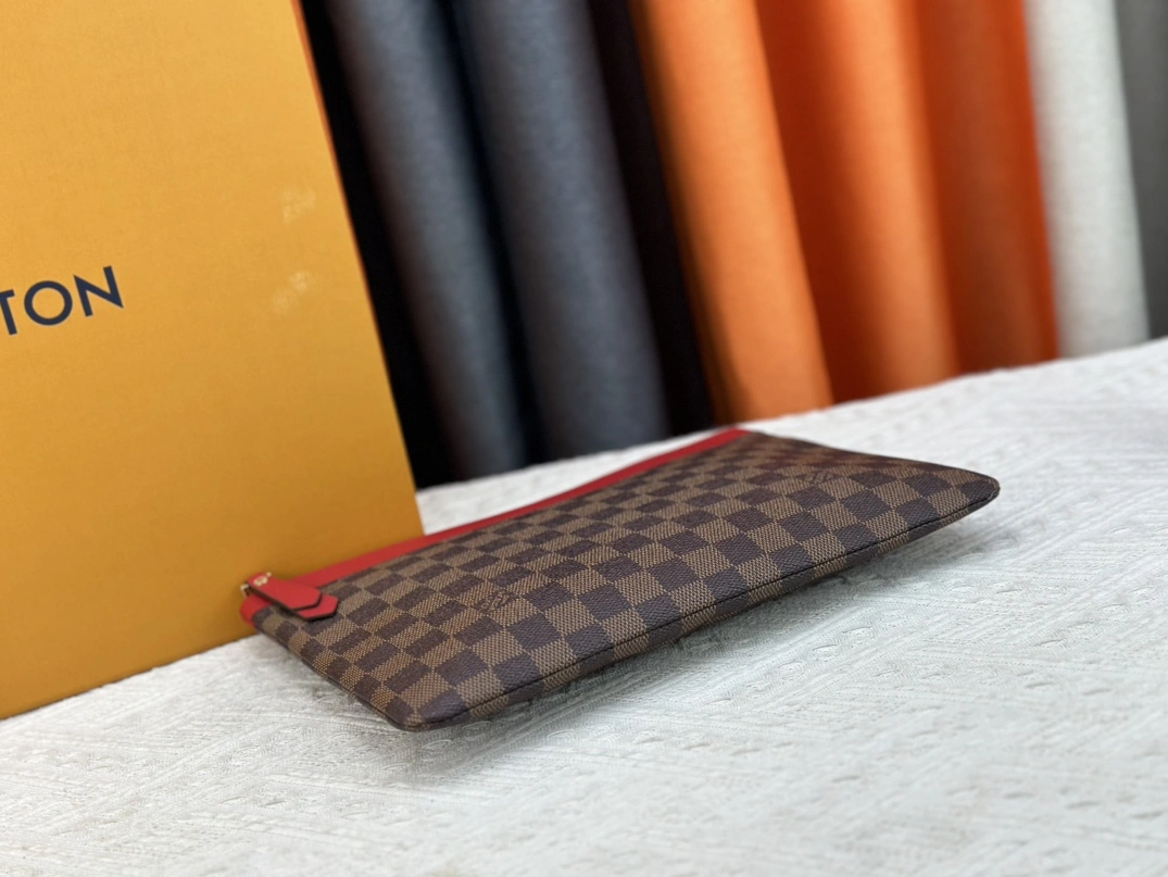 GoAnywhere 6108 Louis Vuitton LV Wallets For Unisex