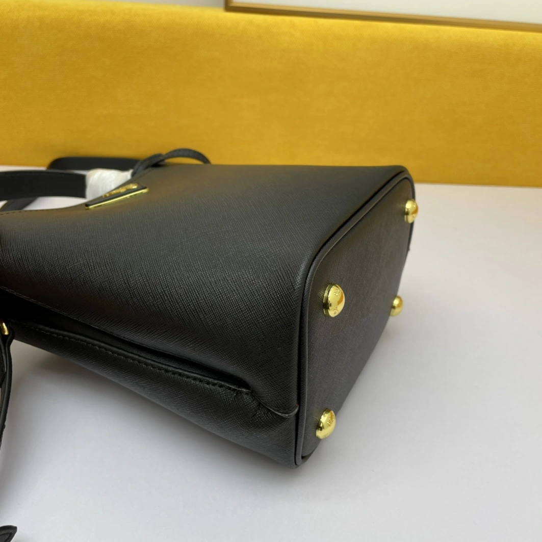 GoAnywhere 612 Prada AAA Quality Handbags For Women