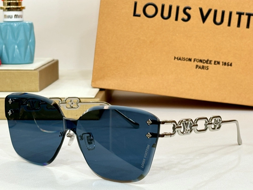 GoAnywhere 646 Louis Vuitton AAA Quality Sunglasses