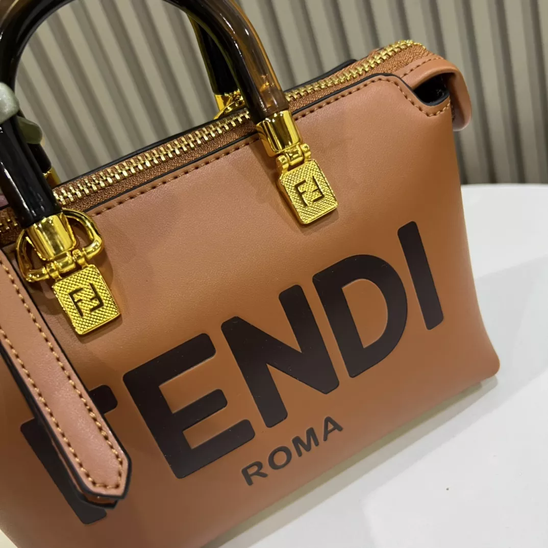 GoAnywhere 7048 Fendi AAA Quality Handbags For Women