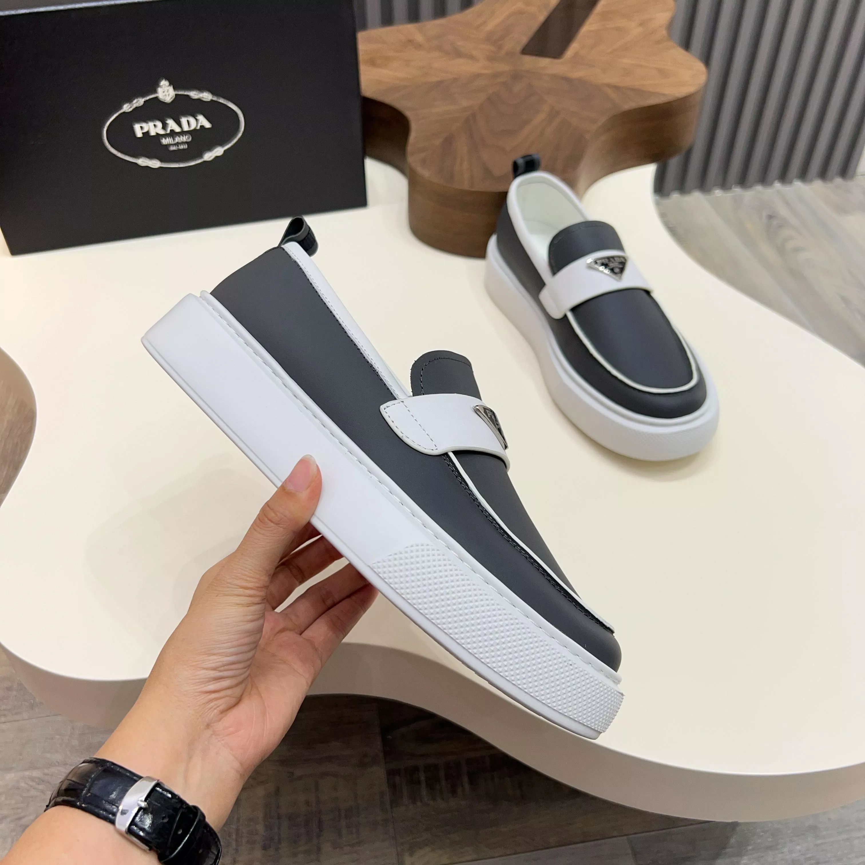 GoAnywhere 706 Prada Casual Shoes For Men