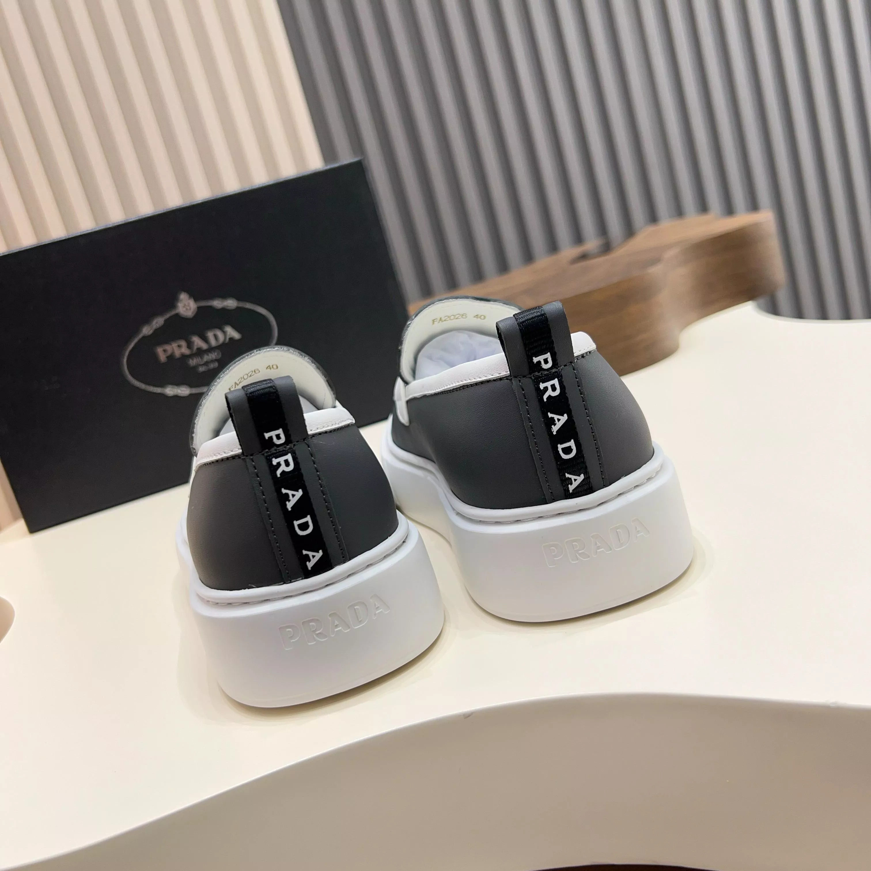 GoAnywhere 706 Prada Casual Shoes For Men